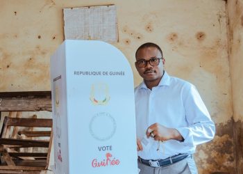 Coyah : Dr Dansa KOUROUMA vote et célèbre la fin de la transition en Guinée 16 Dr Dansa Kourouma exprime son devoir de vote