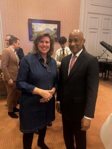Cellou Dalein Diallo invité à Madrid pour un sommet international sur la gouvernance démocratique 4 Cellou Dalein Diallo avec une autre figure du monde démocratique