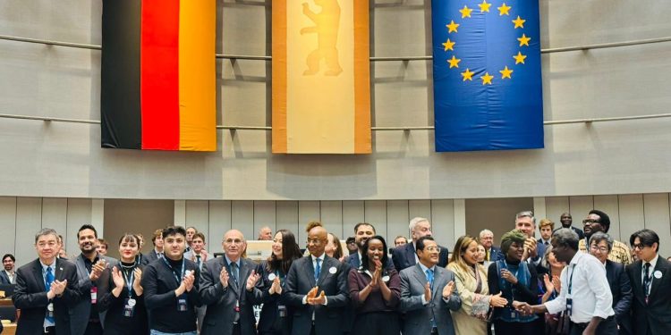 Des leaders mondiaux dont le guinéen Cellou Dalein Diallo à Madrid