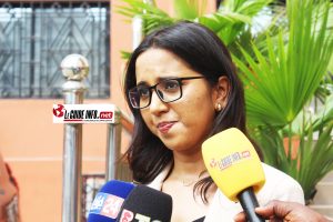 Suhaylah PEERAULLEE, formatrice au sein de l'unité de renforcement des capacités d'Afro Barometer