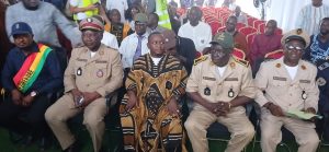 N'Zérékoré : le ministère de la Culture donne une réponse tangible aux détracteurs de Simandou 2040 4 Moussa Moïse Sylla, ministre de la Culture, du Tourisme et de l'Artisanat, au mileu des autorités régionale de la Guinée Forestière