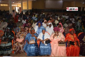Boké : le président du groupe parlementaire de la majorité présidentielle rejoint la mission de proximité 1 Des femmes dans la Maison des jeunes de Boké