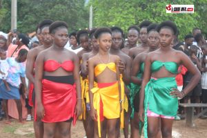 Boké : le président du groupe parlementaire de la majorité présidentielle rejoint la mission de proximité 7 Fille d'honneur de Tanéné