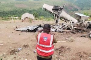 RDC : trois jours de deuil national après la mort de deux hauts gradés dans un crash aérien à Kenge 2 Crash d'un petit avion survenu le vendredi 25 septembre à Kenge
