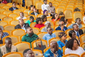 RDC : le Rapporteur de l'Assemblée nationale présente sa proposition de loi sur l'accès à l'information 2 Parlement de la RDC