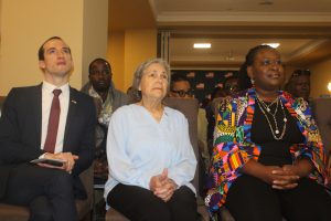 À Conakry, l’anglais érigé en passeport pour l’emploi et les études 9 « L’anglais, la clé qui ouvre les portes du monde » : les enseignants guinéens à l’honneur