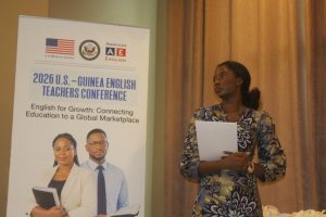 À Conakry, l’anglais érigé en passeport pour l’emploi et les études 10 Mme Salimatou diplomate USA